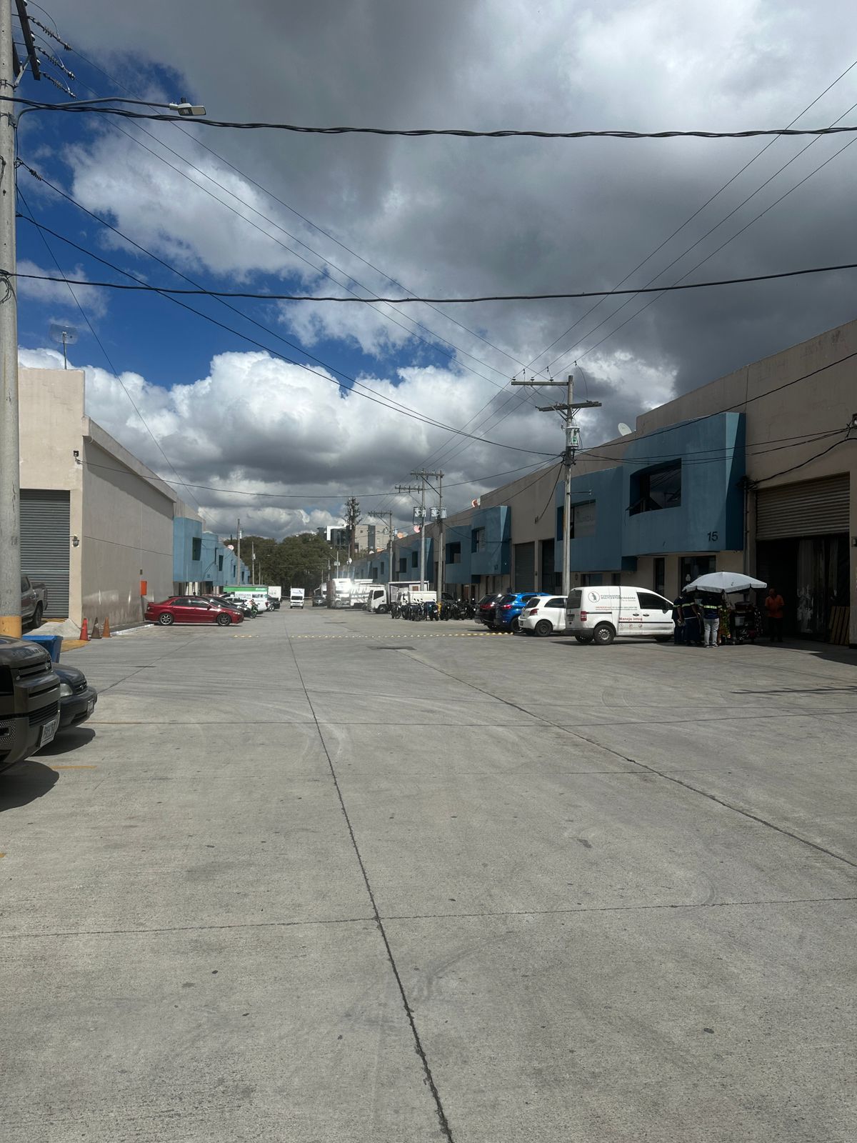 OFFICE/WAREHOUSE FOR RENT IN SAN SEBASTIÁN, CONDADO NARANJO AREA
