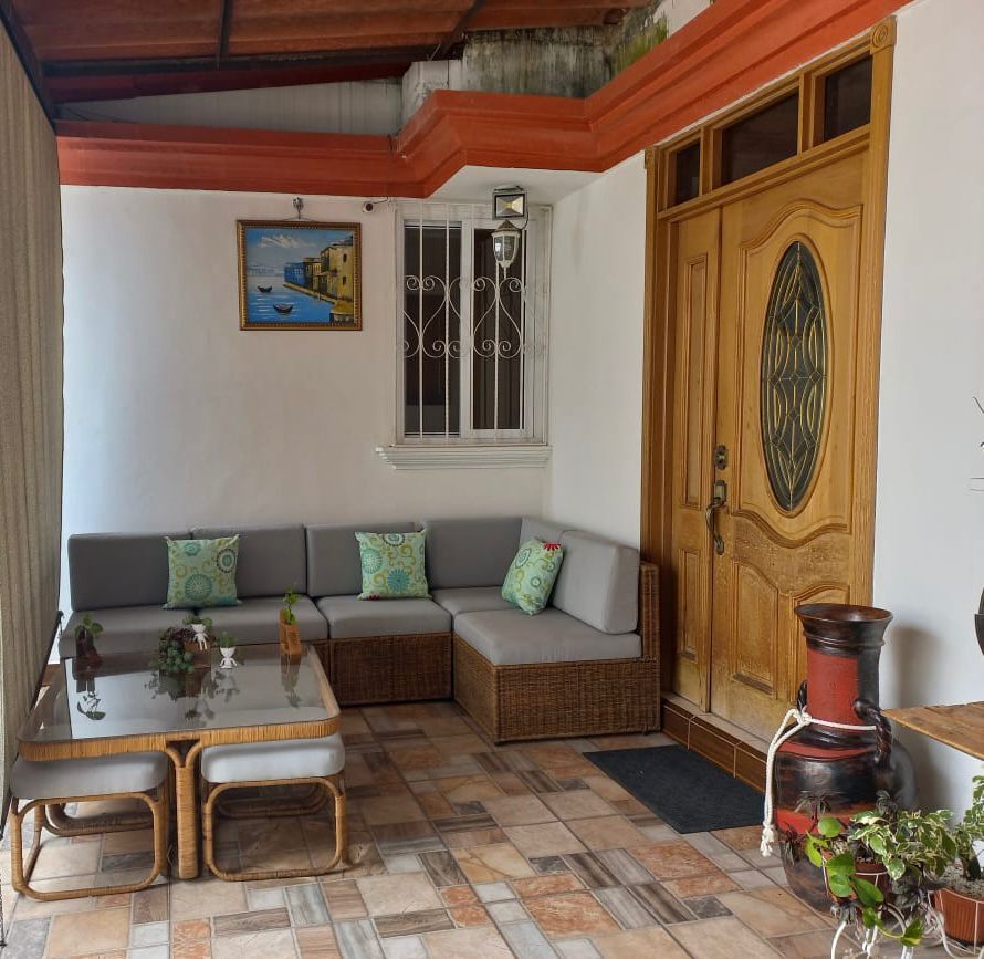 FOR SALE: BEAUTIFUL HOUSE IN CIUDAD SAN CRISTÓBAL, SECTOR C6, VALLES DE SAN CRISTÓBAL, ESCALÓN CONDOMINIUM (WITH GATEHOUSE)