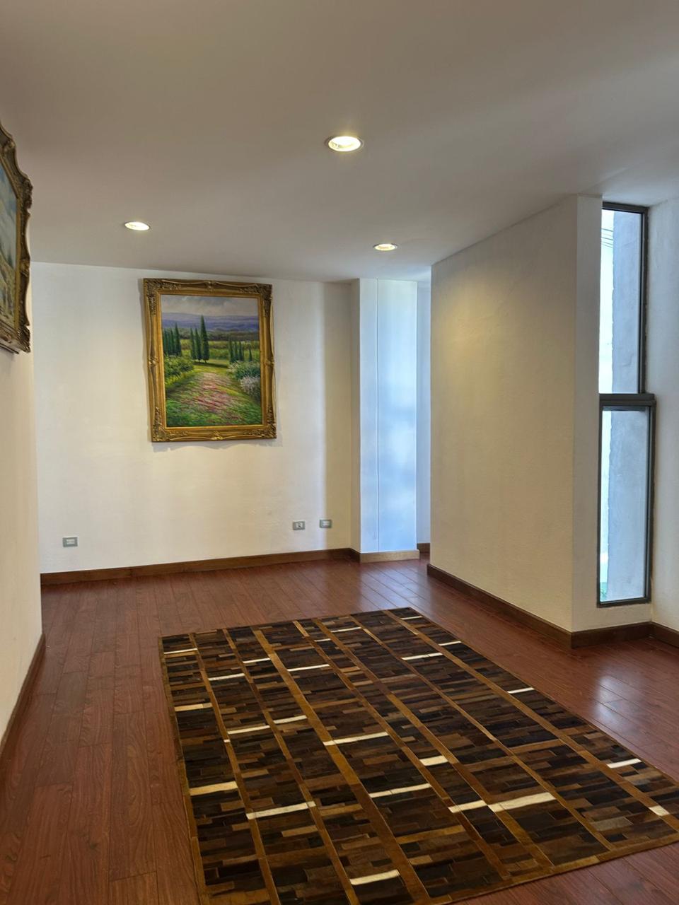 OFFICE FOR RENT IN THE LA FARFALIA SHOPPING CENTER ON THE MAIN BOULEVARD IN CIUDAD SAN CRISTOBAL, ZONE 8, MIXCO